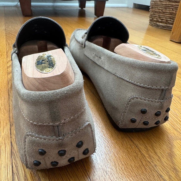 TOD’S TAN SUEDE DRIVING BIT LOAFERS main image 4